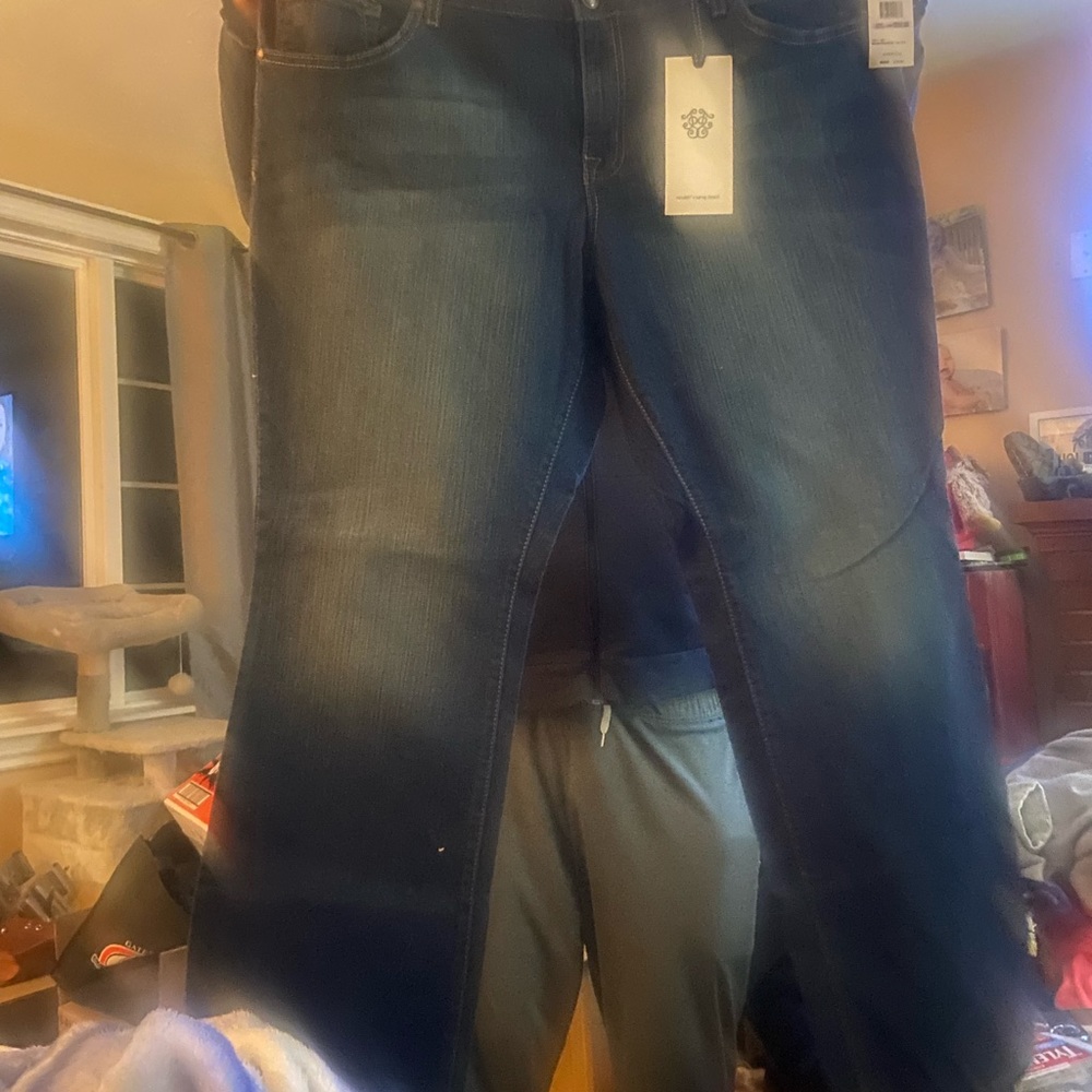 Jeans - Picture 2 of 3